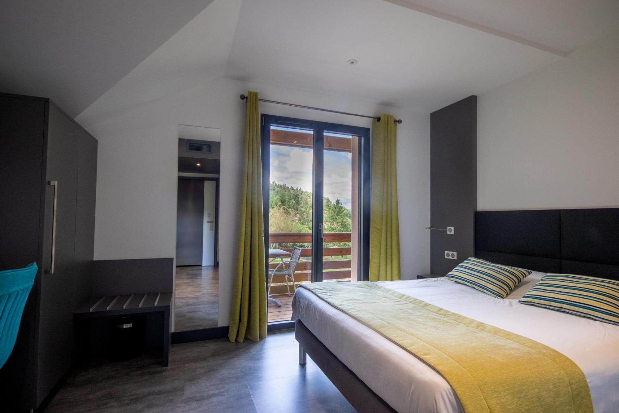 Logis Hotel Le Regal & Spa Saint-Die-des-Vosges Exteriör bild