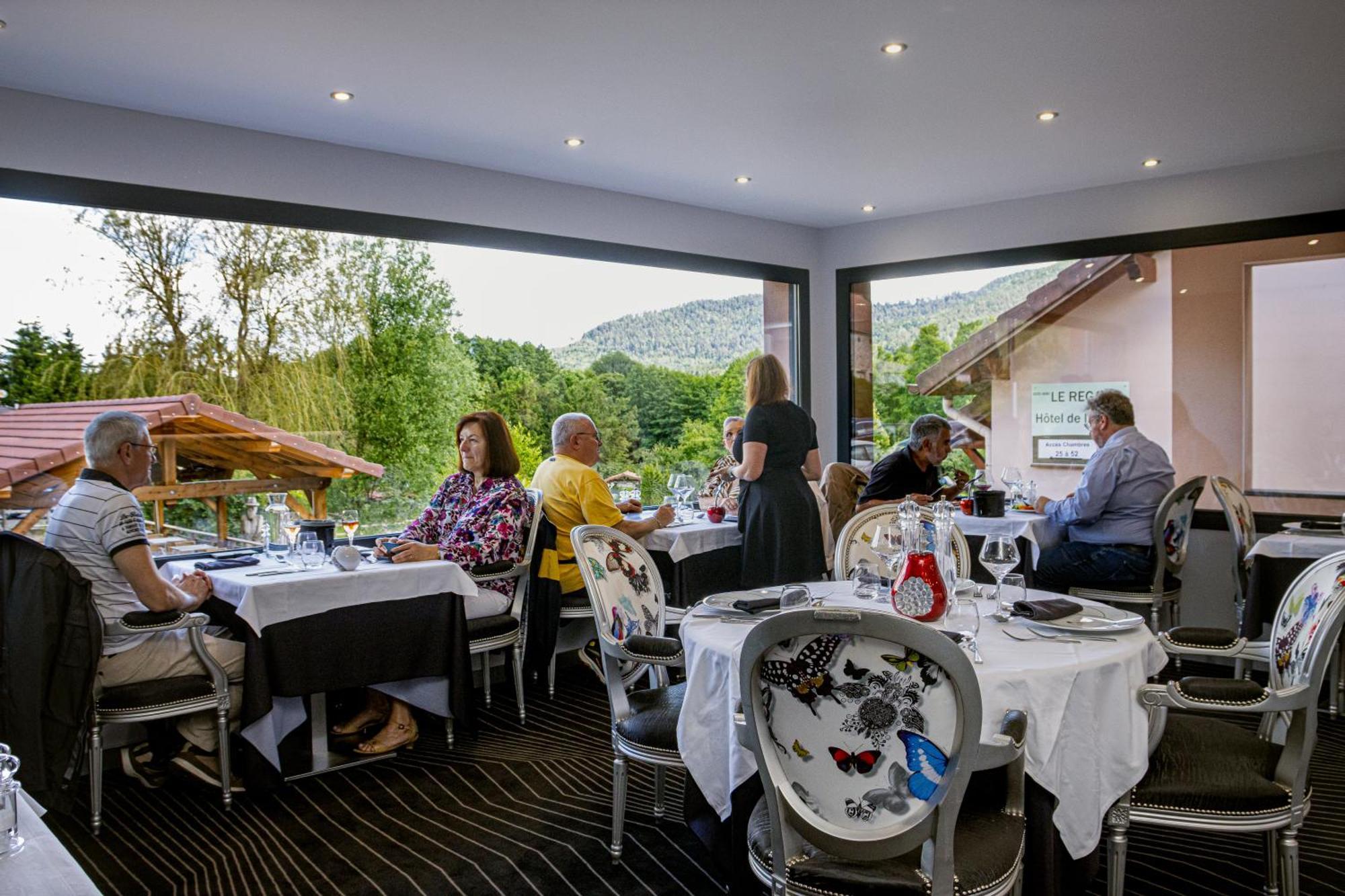 Logis Hotel Le Regal & Spa Saint-Die-des-Vosges Exteriör bild